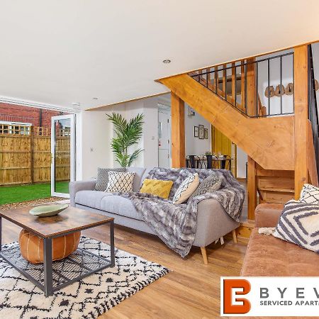 Byevo Oswestry Barn - Quirky Romantic Retreat Or Cosy Contractor Base Bagian luar foto